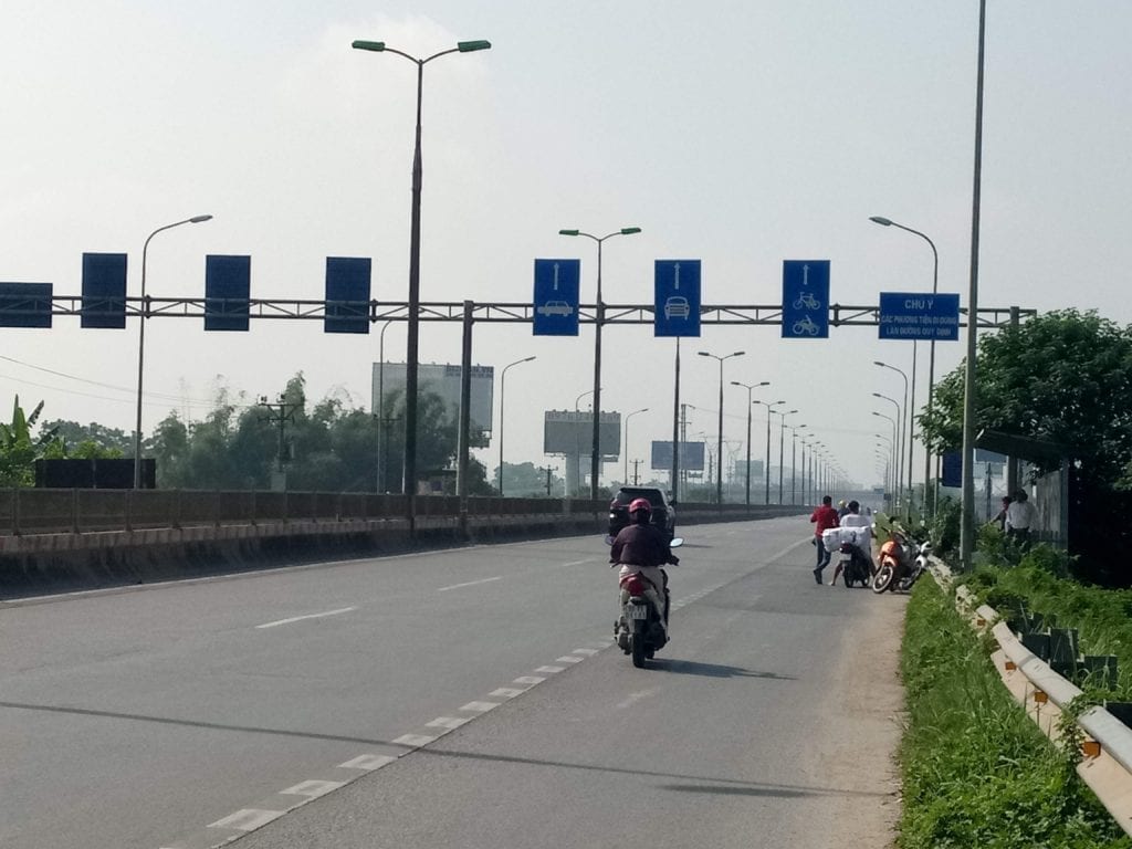 Smooth highway into Hanoi