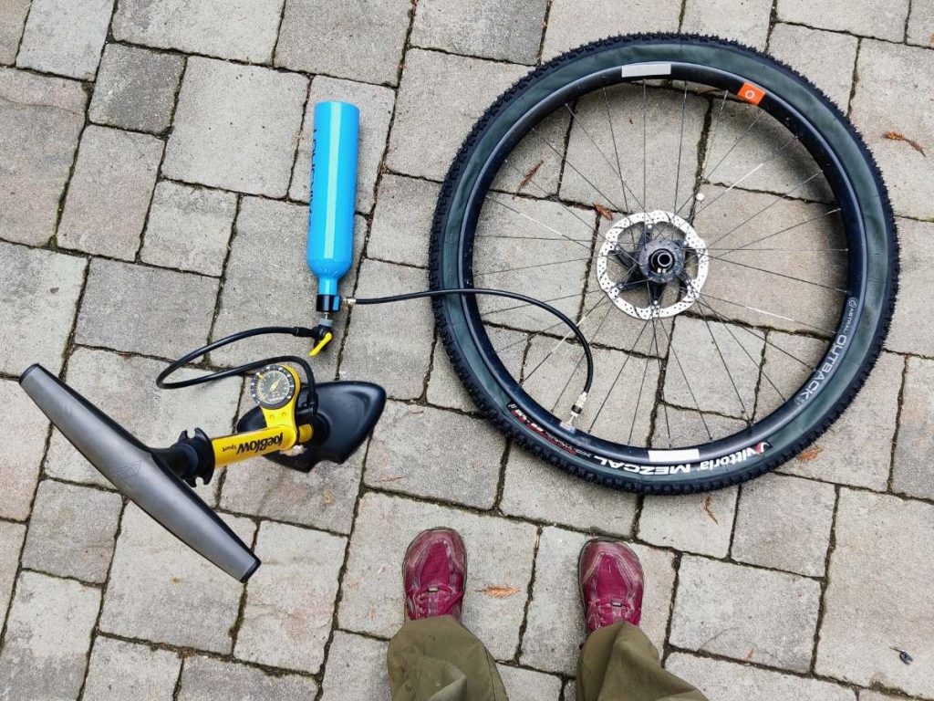 How to Get Leaky Tubeless Bike Tires to Seal Again - Singletracks