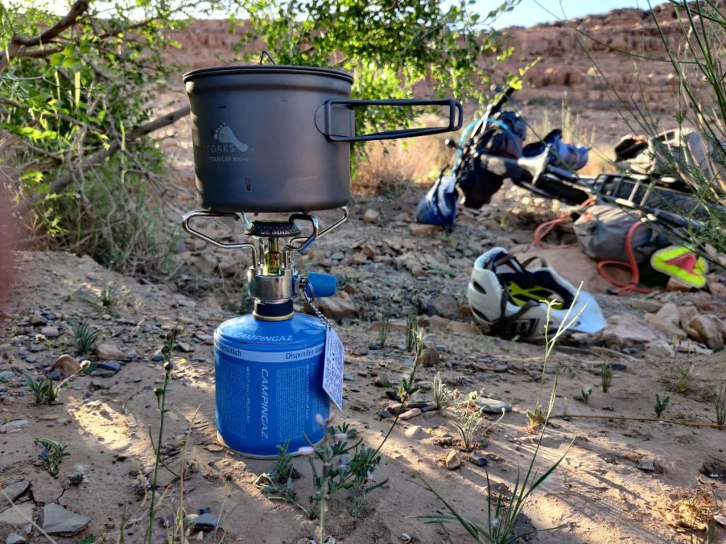 https://exploringwild.com/wp-content/uploads/2023/06/Toaks-900-titanium-pot-on-stove-in-Morocco-1024x768.jpg